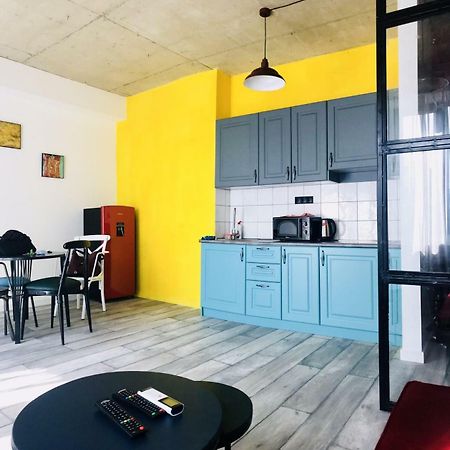 Style Apartments By Happy Place Tbilisi Exteriör bild